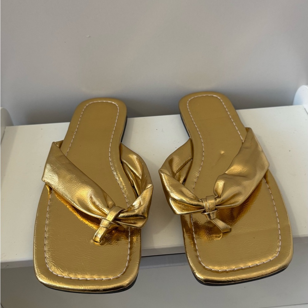 Gold Women's Sandals size 6